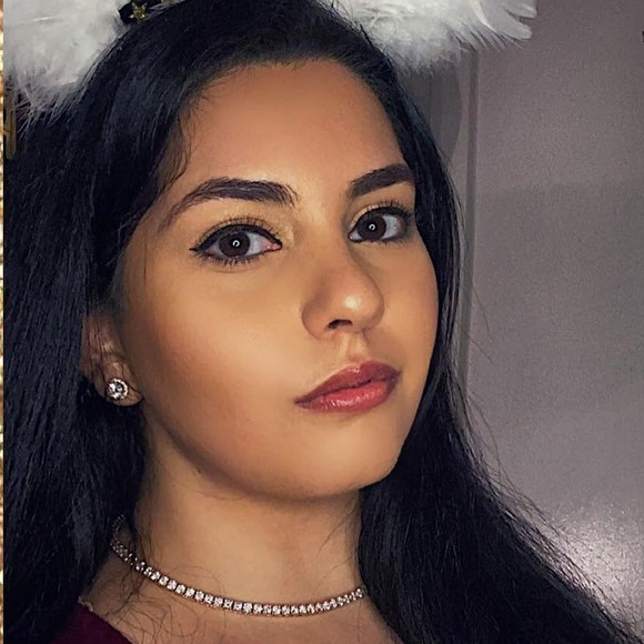 mona_j